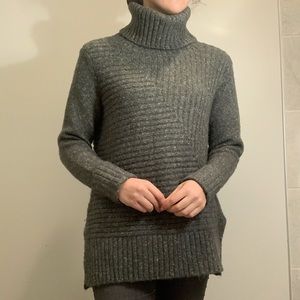 Vera Wang Oversized Chunky Knit Charcoal Grey Turtleneck Sweater
